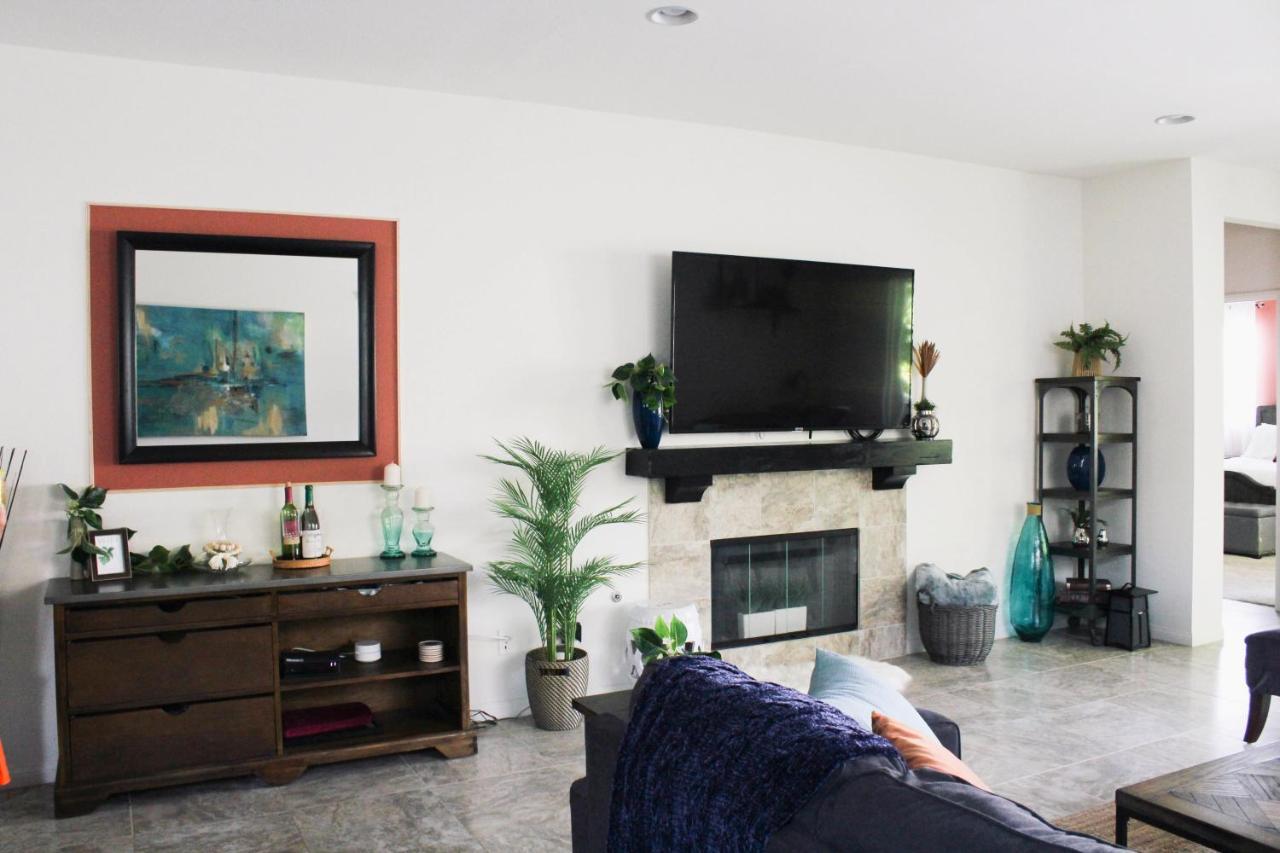 Entire Bungalow W/ Private Pool Near Palm Springs! Indio Exterior foto